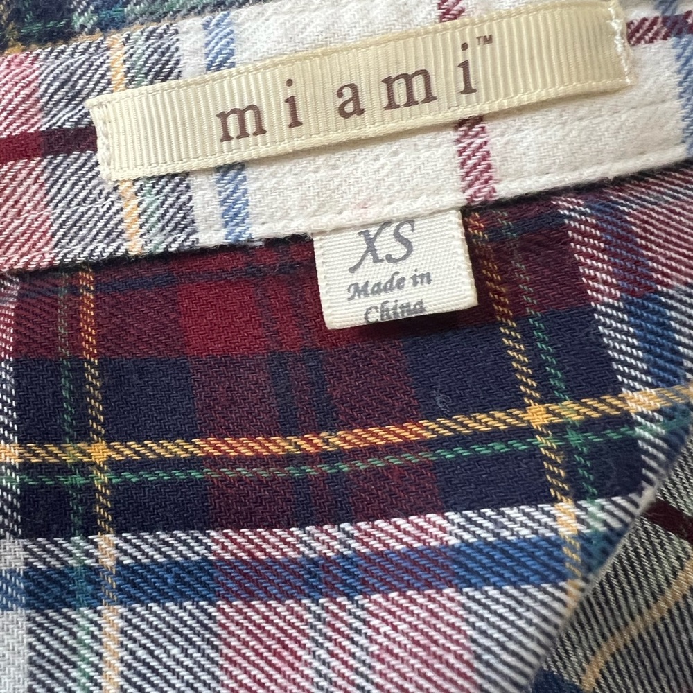 Red flannel - Picture 2 of 2